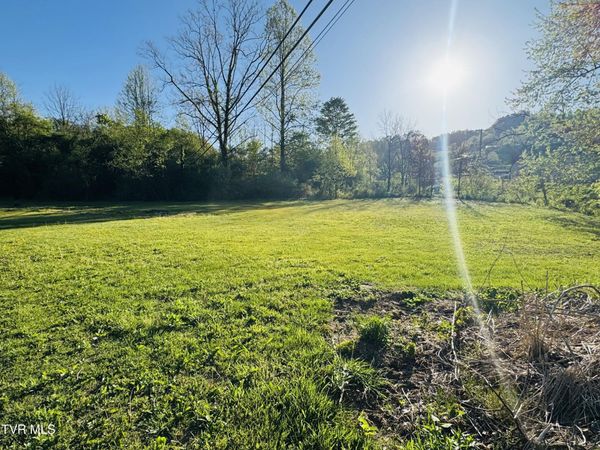 11135 Boggs Hollow Road, Pound, VA 24279