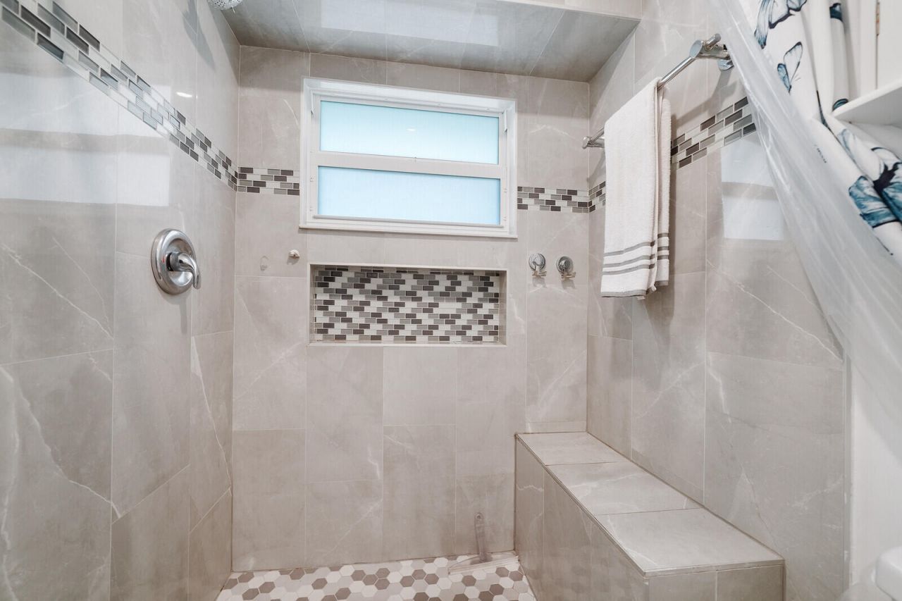 4807 S Hemingway Circle, Margate, FL 33063 Photo