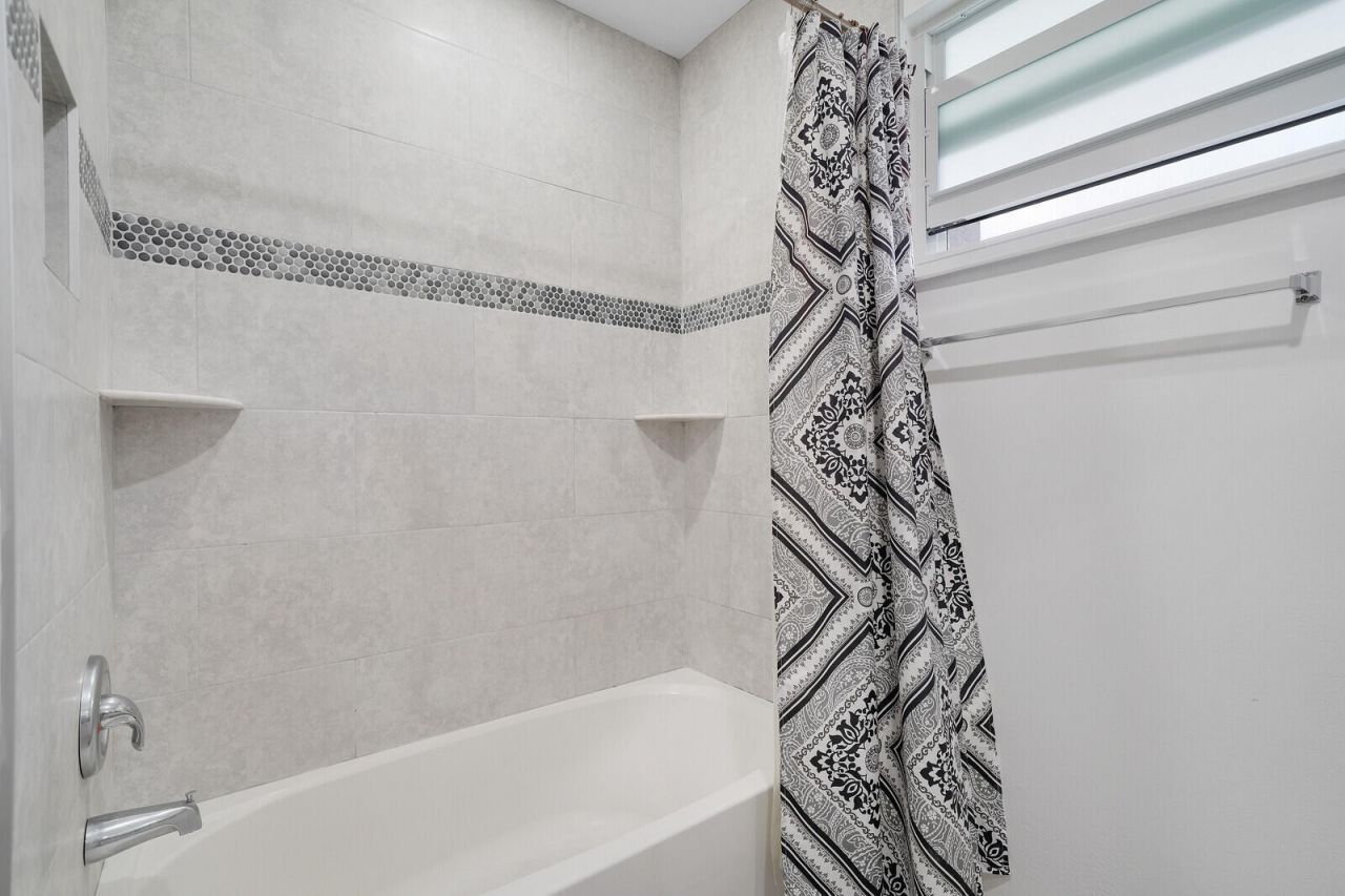 4807 S Hemingway Circle, Margate, FL 33063 Photo