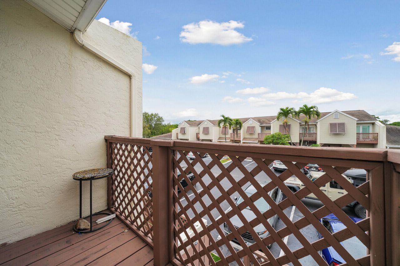 4807 S Hemingway Circle, Margate, FL 33063 Photo