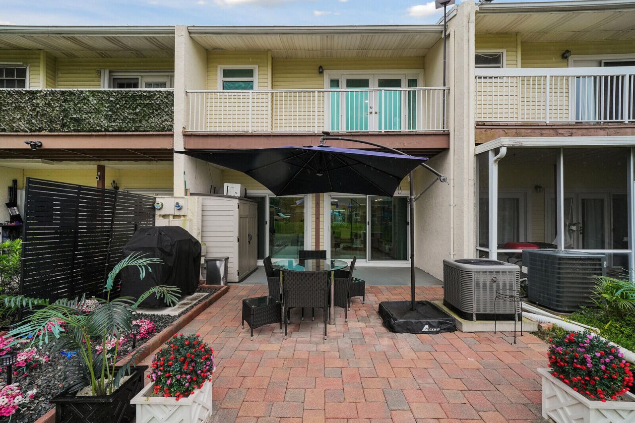 4807 S Hemingway Circle, Margate, FL 33063 Photo