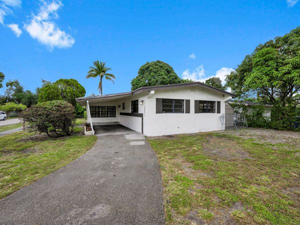 17551 NE 5th Avenue, North Miami Beach, FL 33162