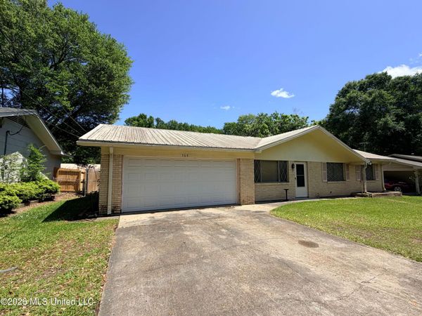 568 Dryden Avenue, Jackson, MS 39209