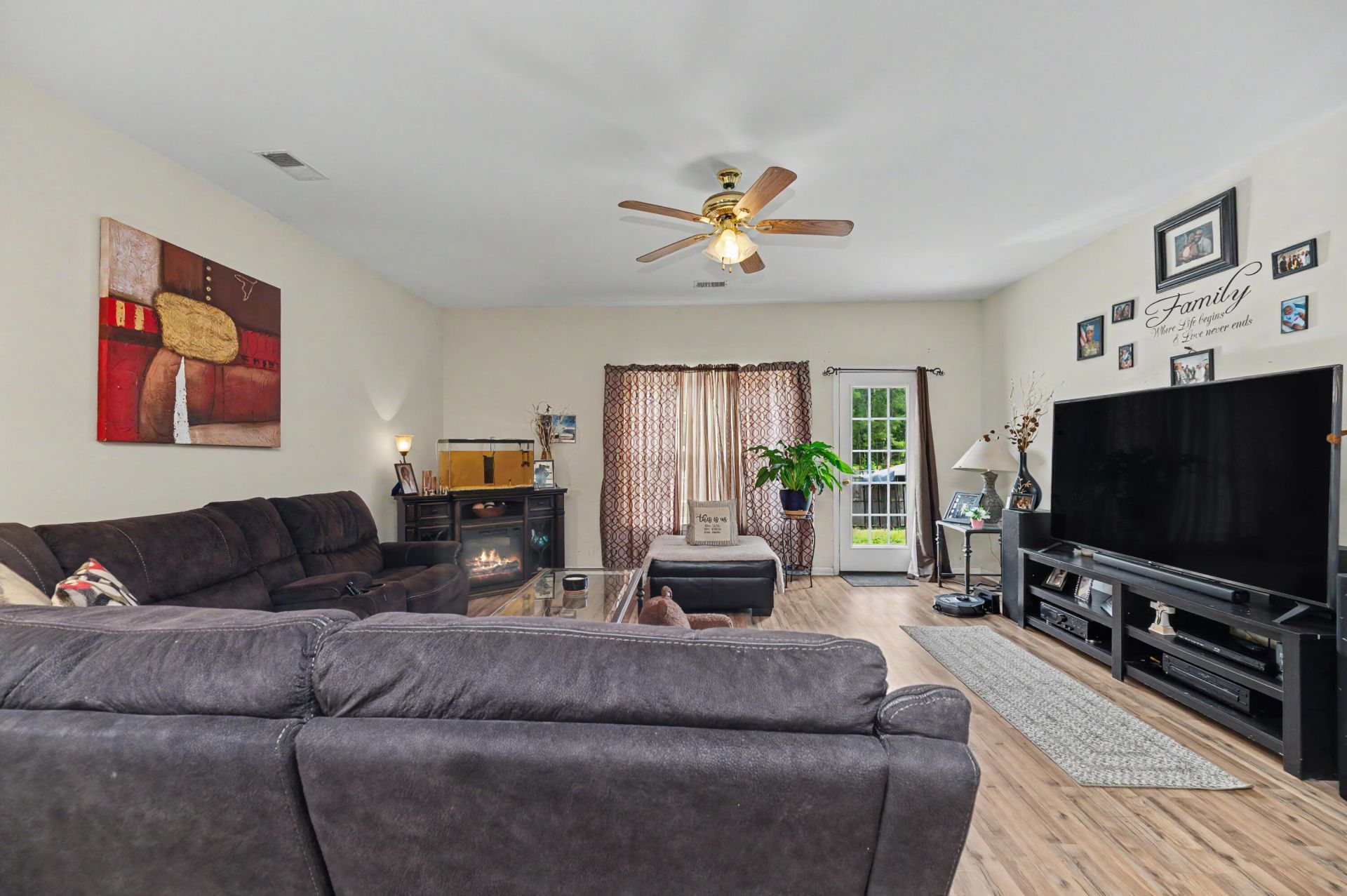 130 Mayfield Drive Photo 10