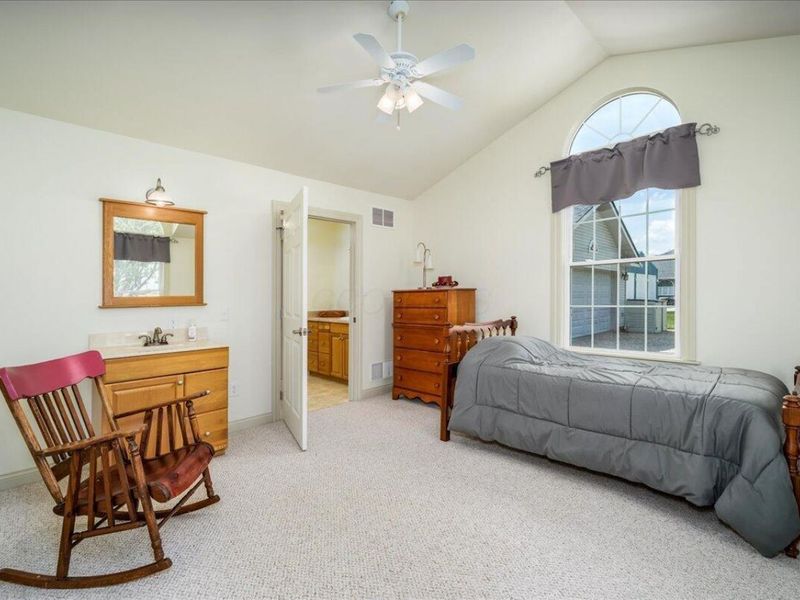 5325 Westfall Road SW, Lancaster, OH 43130 Photo 32