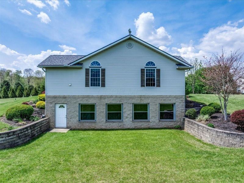 5325 Westfall Road SW, Lancaster, OH 43130 Photo 49