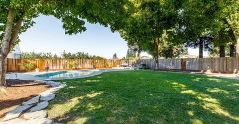 934 Fallbrook Ct, Escalon, CA 95320 Photo