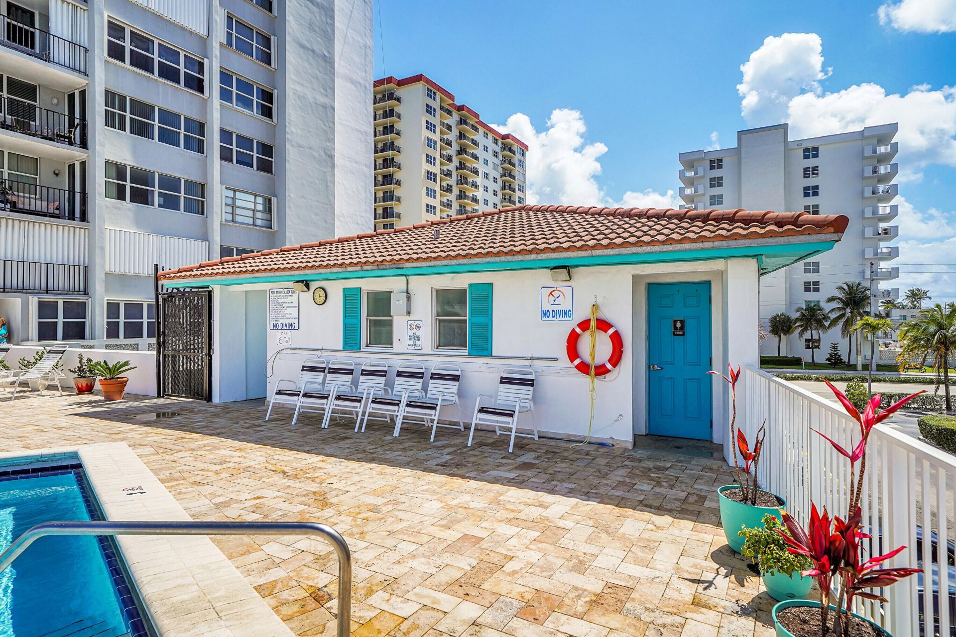 1400 S Ocean Drive, Unit 303, Hollywood, FL 33019 Photo