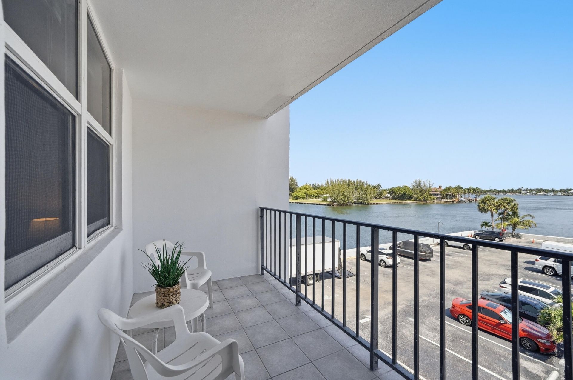 1400 S Ocean Drive, Unit 303, Hollywood, FL 33019 Photo