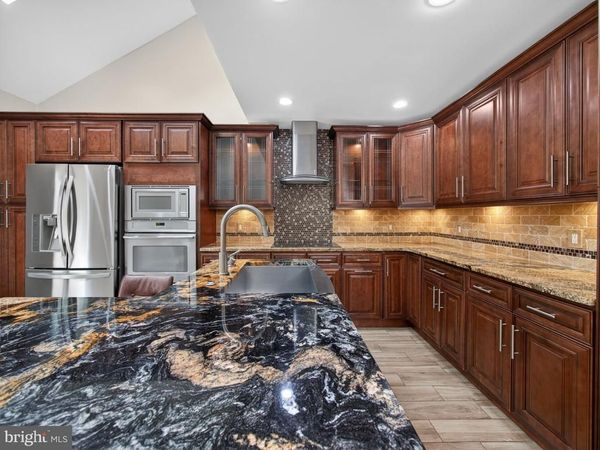 333 BASSWOOD CIRCLE, FEASTERVILLE TREVOSE, PA 19053