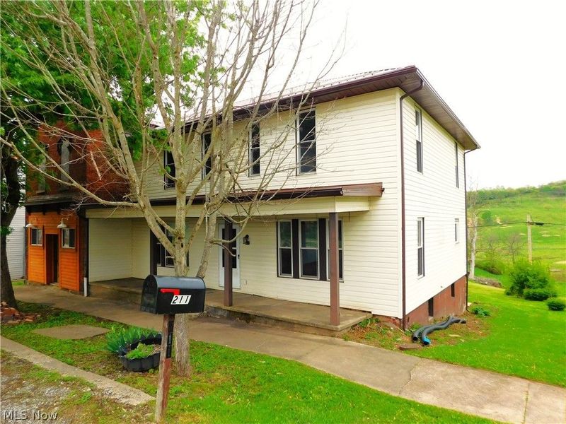 211 Main Pike Street, Quaker City, OH 43773 Photo 4