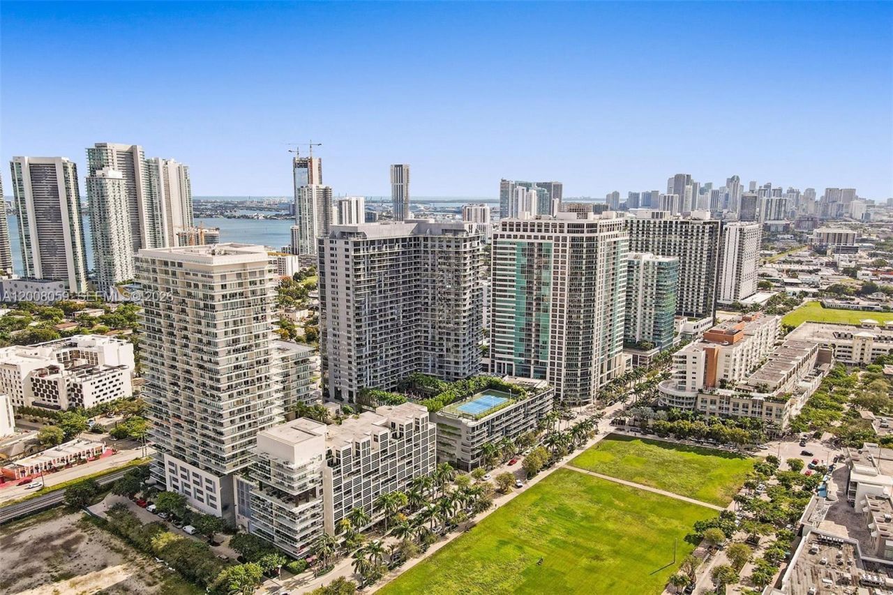 121 NE 34th St , Unit 2705, Miami, FL 33137 Photo