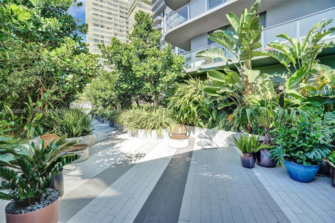 121 NE 34th St , Unit 2705, Miami, FL 33137 Photo