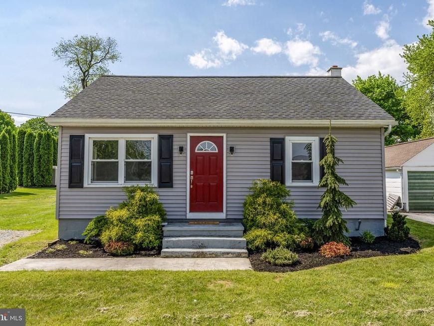 15 W Market Street, Myerstown, PA 17067 Main Photo