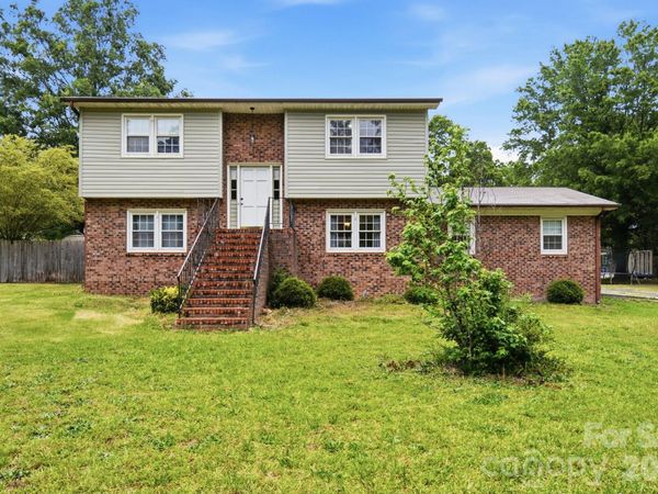 908 Forest Drive, Marshville, NC 28103