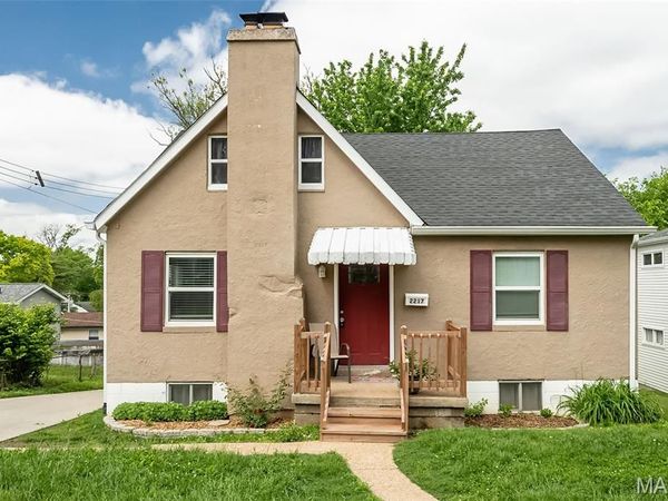 2217 Hood Avenue, Overland, MO 63114