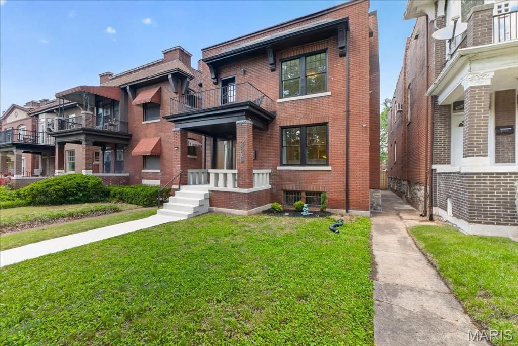 3839 Shaw Boulevard, Saint Louis, MO 63110 Main Photo