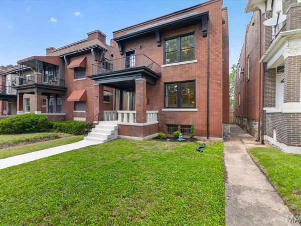 3839 Shaw Boulevard, St Louis, MO 63110
