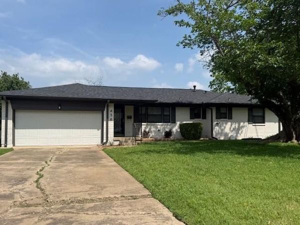 436 Degan Avenue , Lewisville, TX 75057