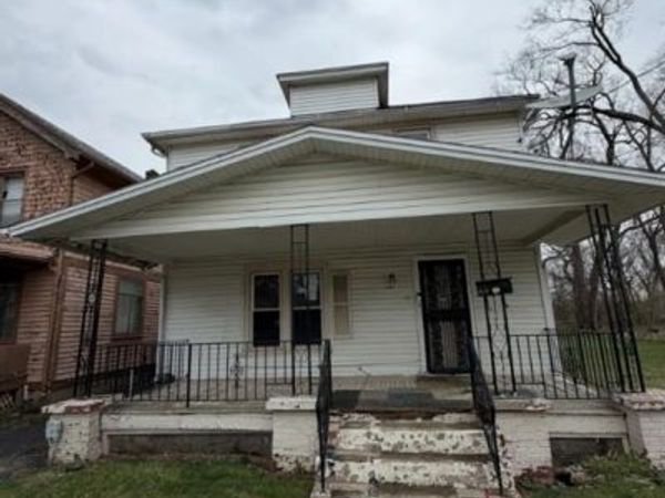 813 Addison Street, Flint, MI 48505