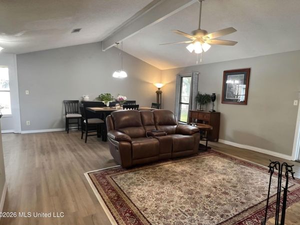 1624 Heidenheim Street, Pascagoula, MS 39581