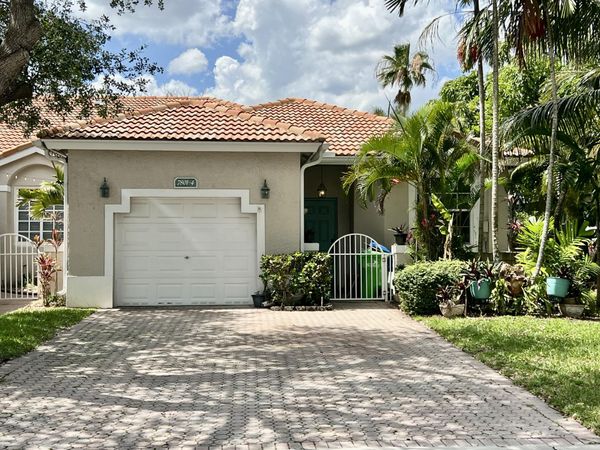 7801 S Aragon Boulevard, Unit 4, Sunrise, FL 33322