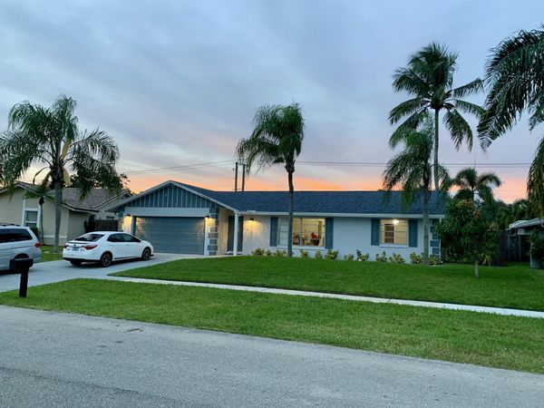 1381 Wyndcliff, Wellington, FL 33414