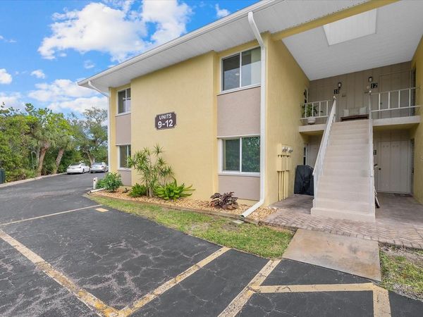 101 LOUELLA LANE , Unit 10, NOKOMIS, FL 34275