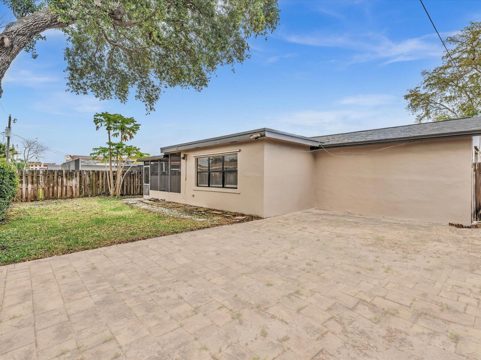 10691 NW 28th Street, Sunrise, FL 33322 Photo