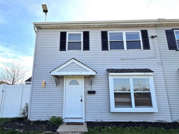 12 LEHIGH COURT , SICKLERVILLE, NJ 08081