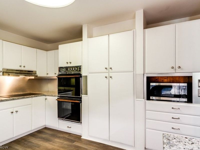 5200 Three Village Drive, Unit 3-DF, Lyndhurst, OH 44124 Photo 20