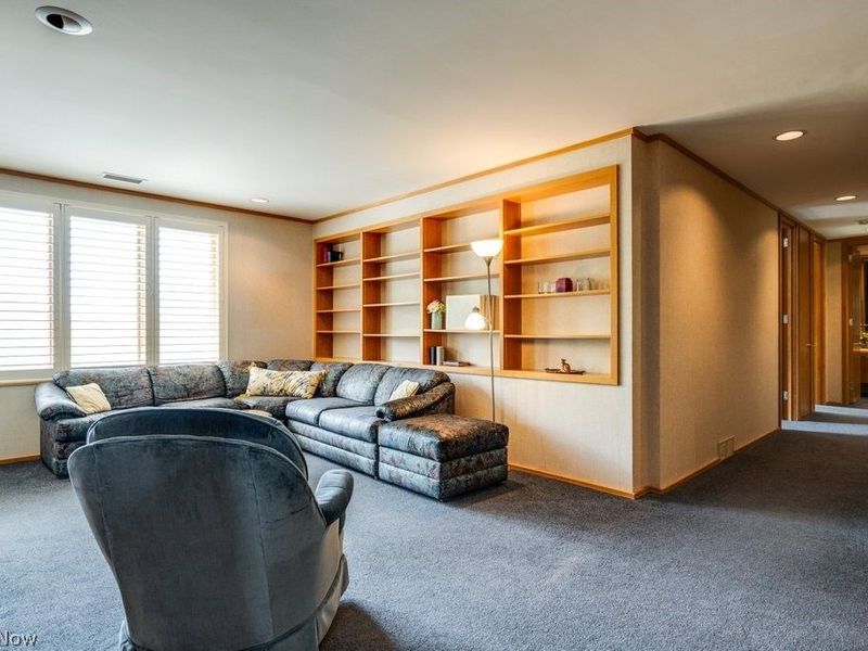 5200 Three Village Drive, Unit 3-DF, Lyndhurst, OH 44124 Photo 23