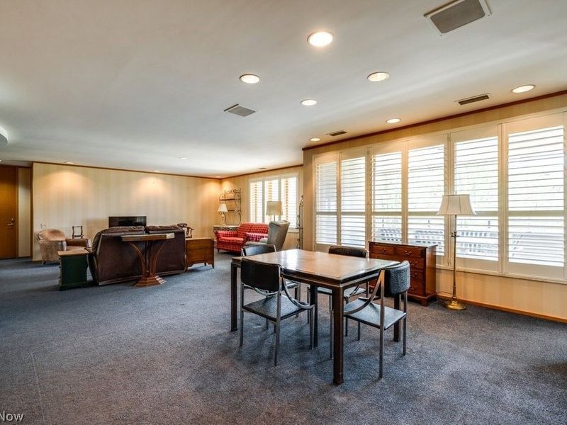 5200 Three Village Drive, Unit 3-DF, Lyndhurst, OH 44124 Photo 4