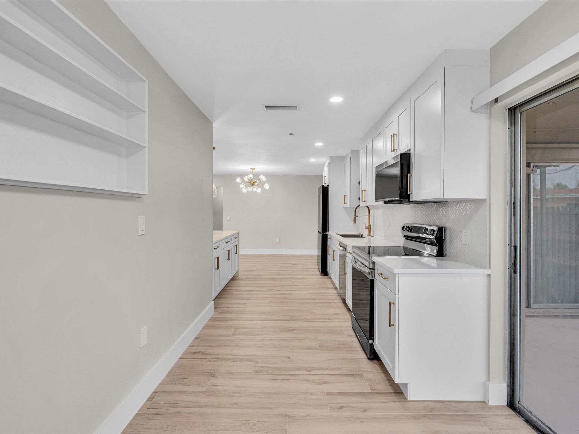 10691 NW 28th Street, Sunrise, FL 33322 Photo