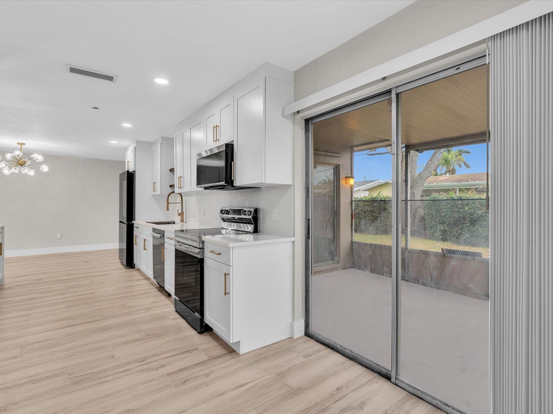 10691 NW 28th Street, Sunrise, FL 33322 Photo