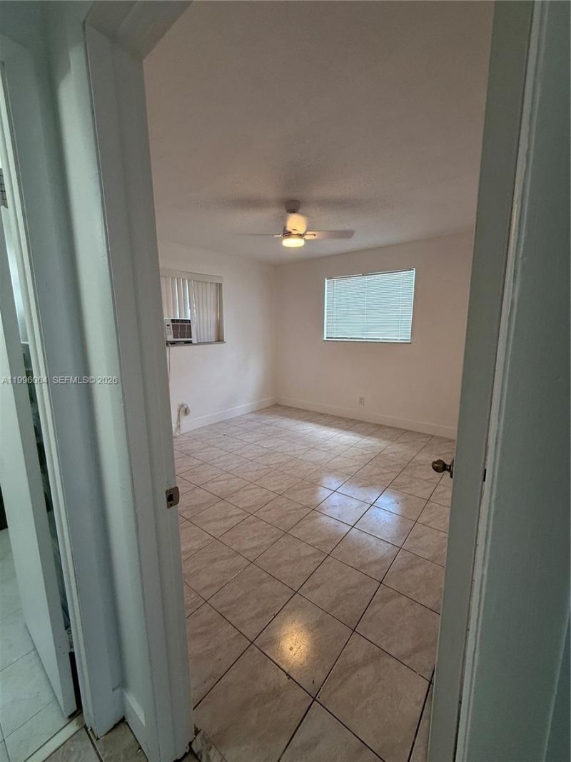 6071 SW 33rd St , Unit 1, Miramar, FL 33023 Photo