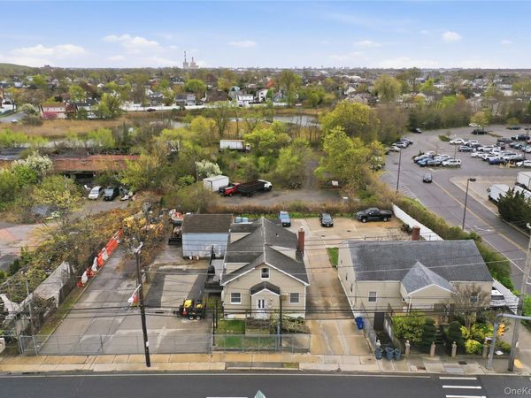 433 Atlantic Avenue , Oceanside, NY 11572