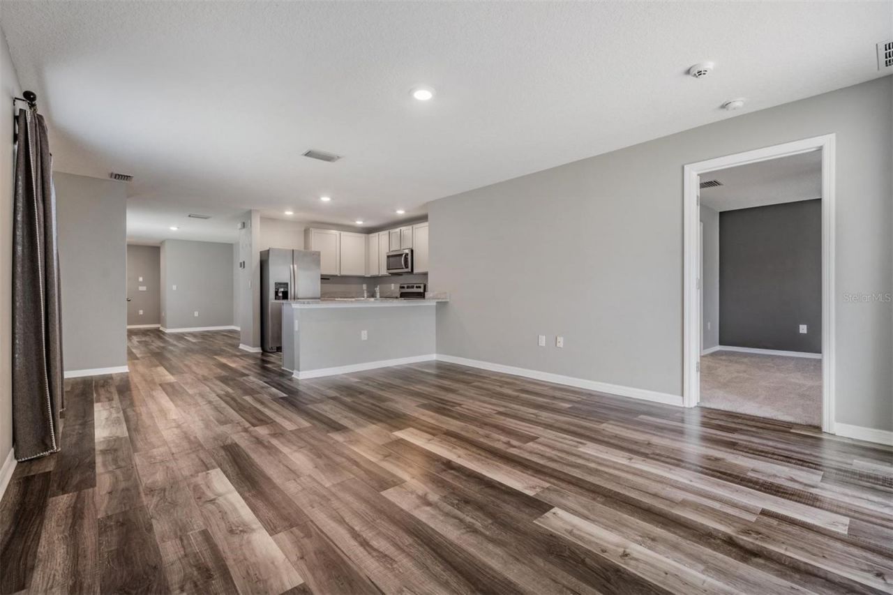 38400 Sonnet Landing Avenue, Zephyrhills, FL 33540 Photo