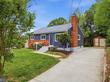 13206 STAGGS COURT , WOODBRIDGE, VA 22191