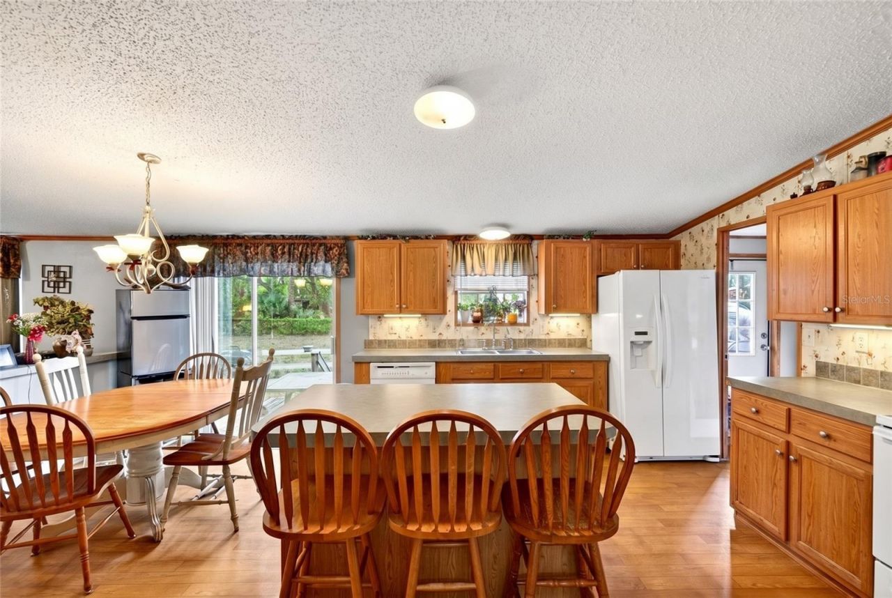 9190 NE 144th Terrace , Silver Springs, FL 34488 Photo
