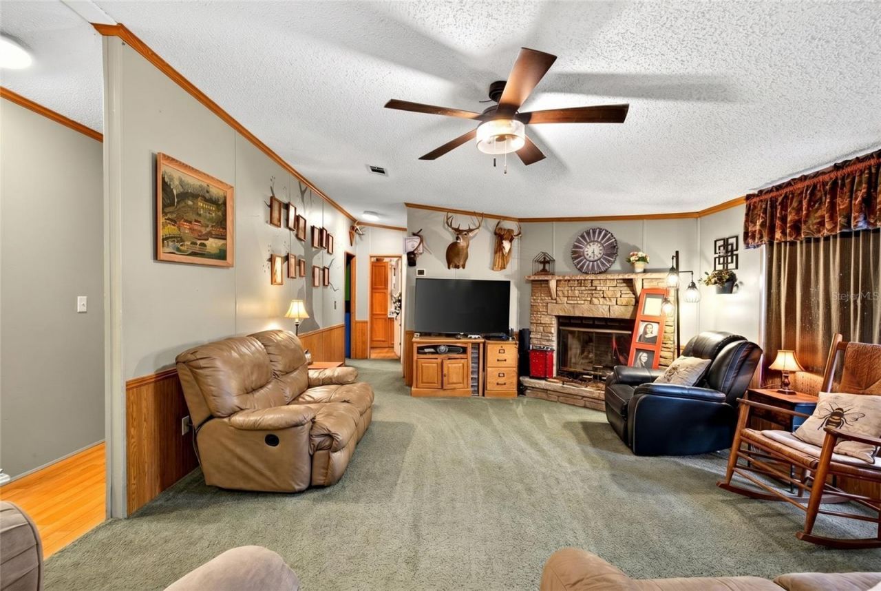 9190 NE 144th Terrace , Silver Springs, FL 34488 Photo