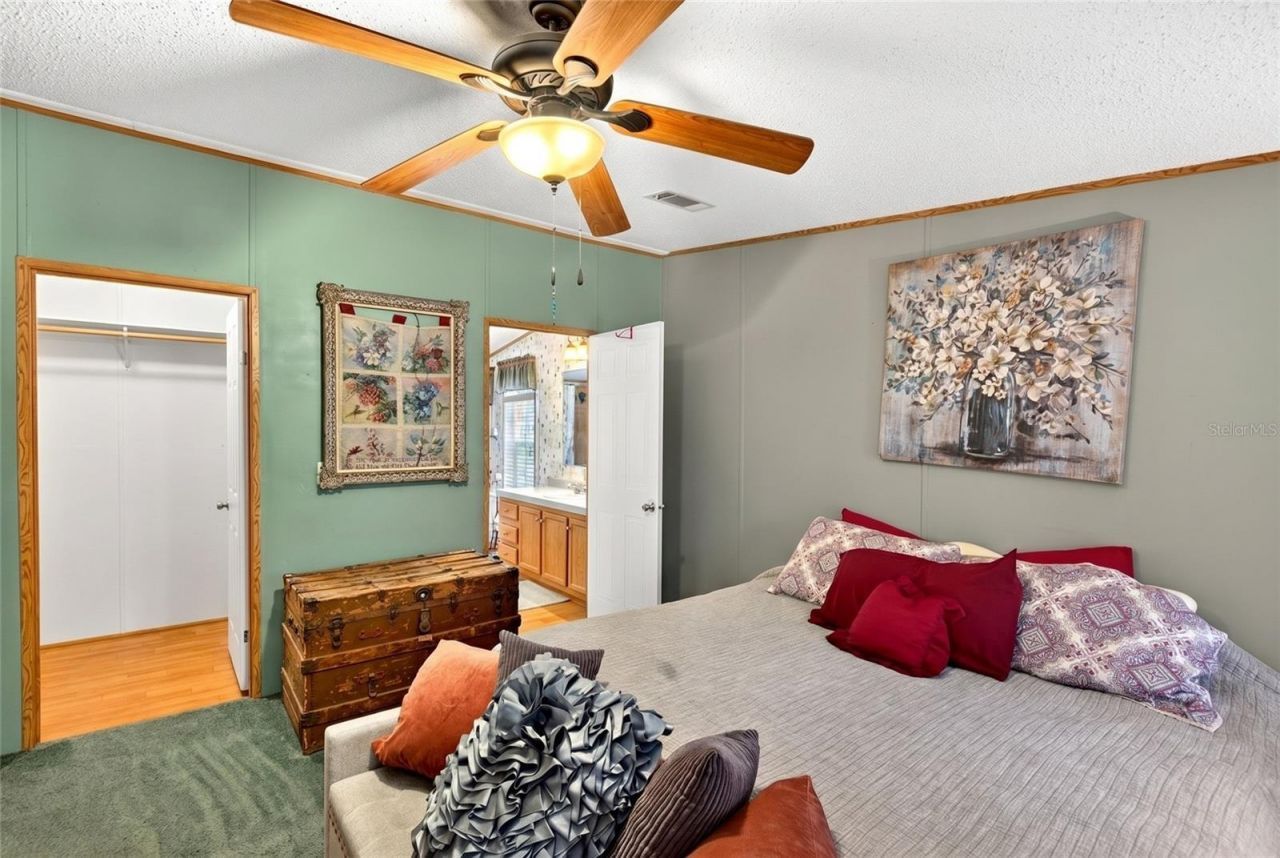 9190 NE 144th Terrace , Silver Springs, FL 34488 Photo