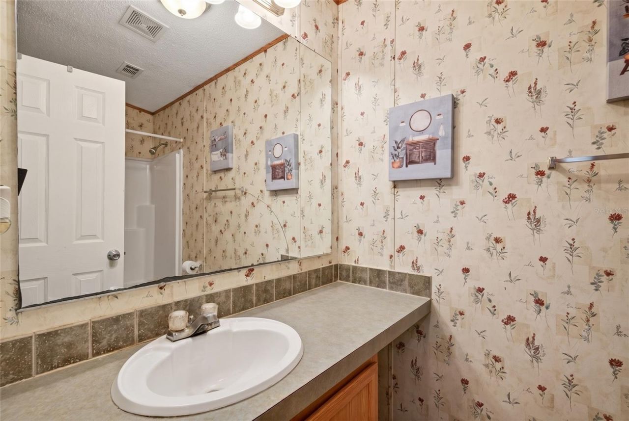 9190 NE 144th Terrace , Silver Springs, FL 34488 Photo
