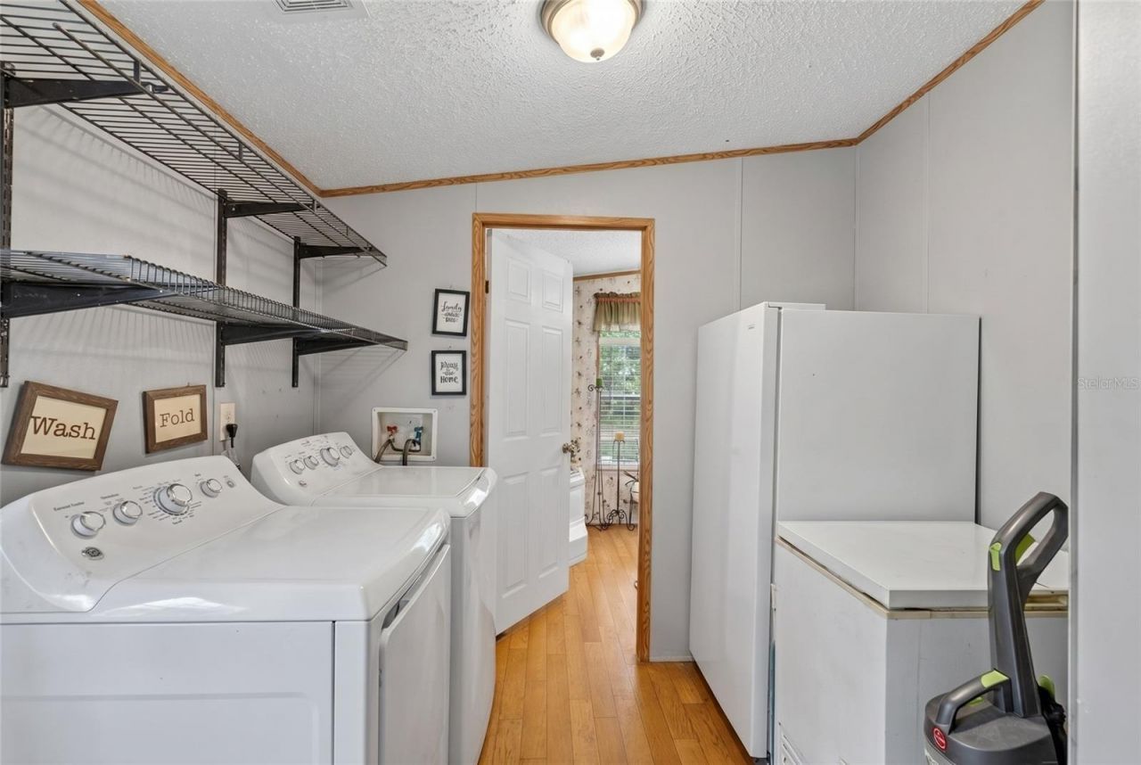 9190 NE 144th Terrace , Silver Springs, FL 34488 Photo