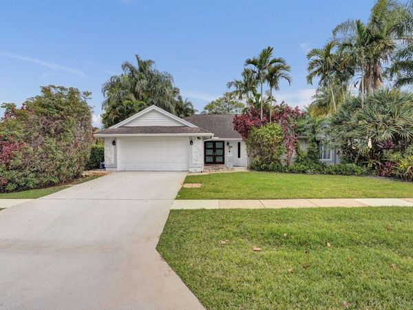 1283 Barnstaple Circle, Wellington, FL 33414