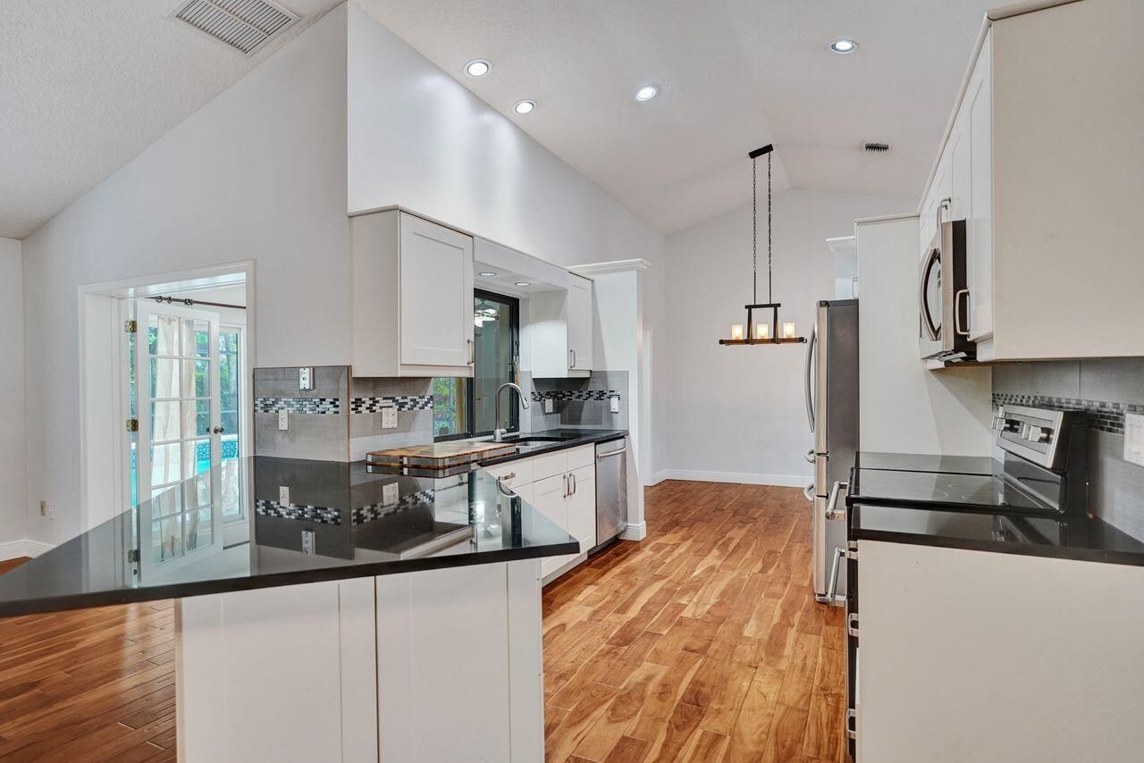 1283 Barnstaple Circle, Wellington, FL 33414 Photo