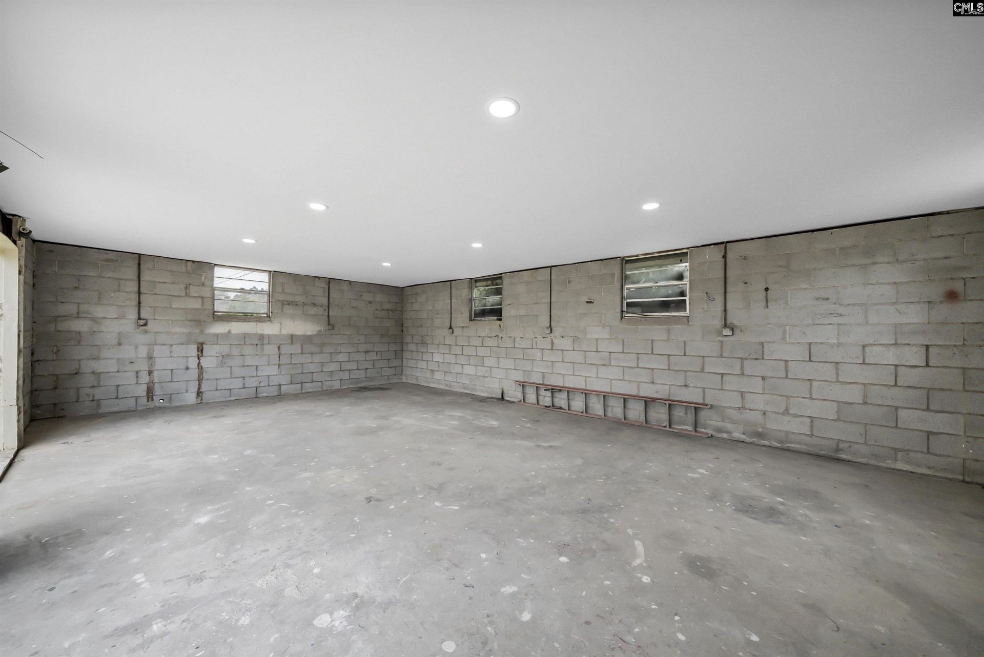 330 Bel Air Drive  Photo 18