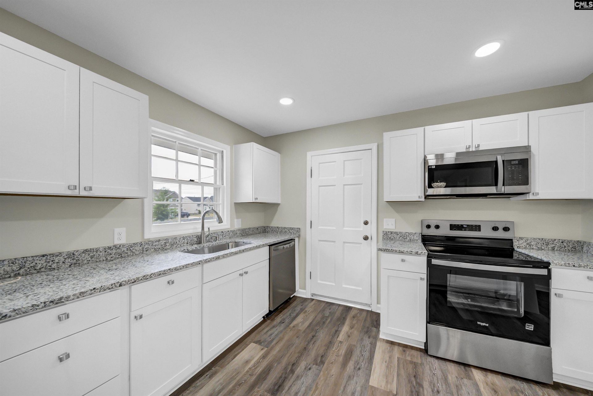 330 Bel Air Drive  Photo 4