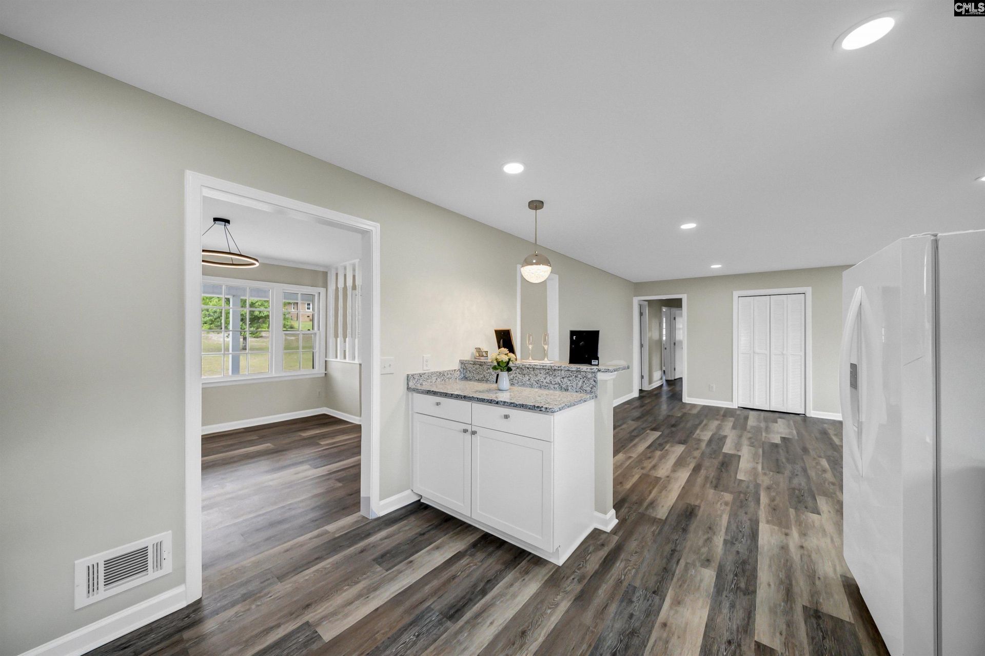 330 Bel Air Drive  Photo 5