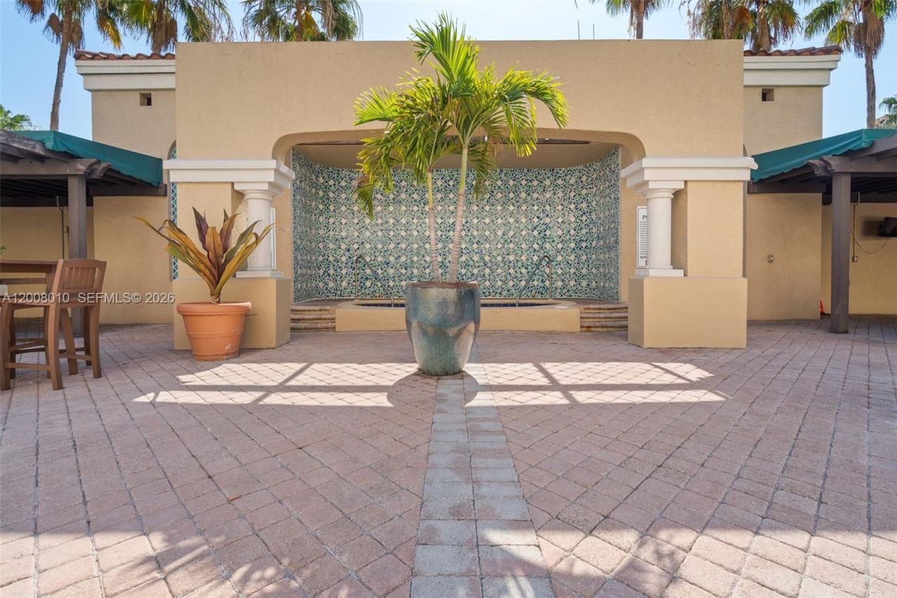 520 SE 5th Ave , Unit 2209, Fort Lauderdale, FL 33301 Photo
